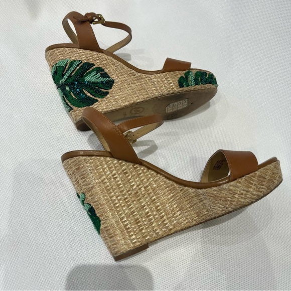 MICHAEL Michael Kors Fisher Leather & Palm Tree Embroidered Wedges Tan Size 7.5 - Picture 2 of 8